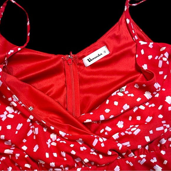 EUC Vernacular Red and White Abstract Dot Cross Front Mini Dress. Size Small💃 - Picture 13 of 13